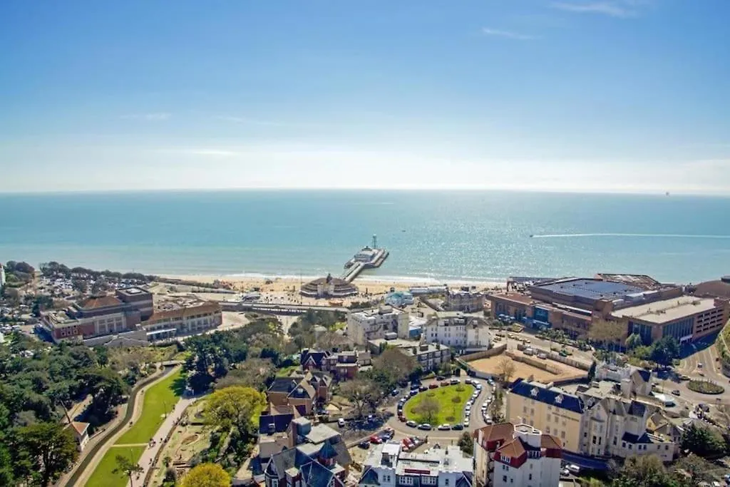 BOURNECOAST: MODERN FLAT WITH SEA VIEWS - FM6194 Apartment Bournemouth United Kingdom